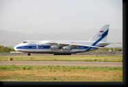 Antonov AN-124 Russia-Douchanbe-03avr2008-DSC_0006.jpg